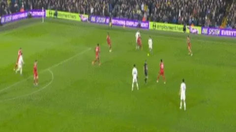 切尔西与阿森纳抢购未来巨星，利物浦15岁边锋成争夺焦点